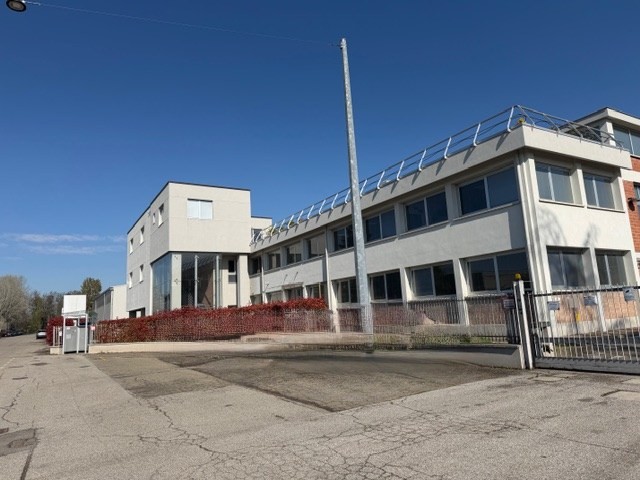 Granarolo dell'Emilia, loc. Cadriano - Affittasi capannone indipendente