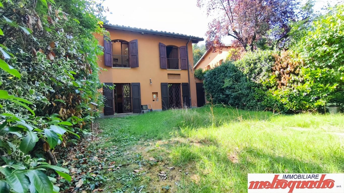 BOLOGNA – COSTA SARAGOZZA COLLI, VIA DI RAVONE - ESCLUSIVA PORZIONE SEMI-INDIPENDENTE CIELO-TERRA CON GIARDINO PRIVATO