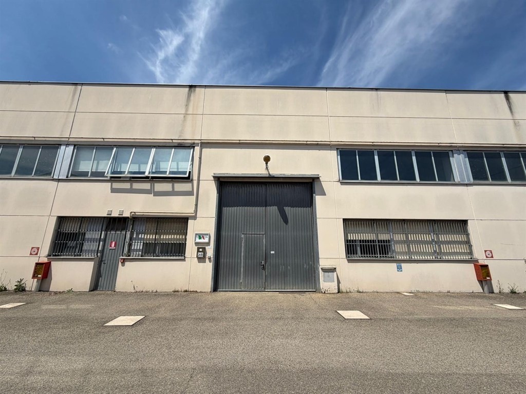 San Lazzaro di Savena (BO) - Affittasi capannone