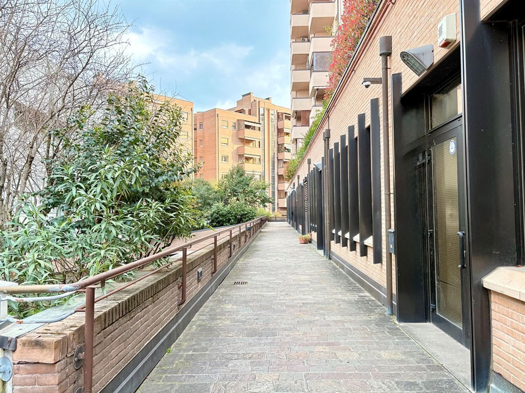 Casalecchio di Reno - Affittasi ufficio