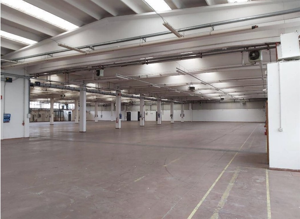 Granarolo dell'Emilia, loc. Cadriano - Vendesi capannone indipendente